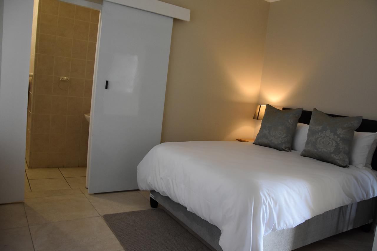 34Onlincoln Guesthouse Bellville Kültér fotó
